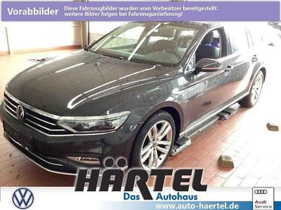Mangangrau (grey), metallic Gebraucht 2022 VW Passat Elegance Kombi | 28.500 € (Fairer Preis)