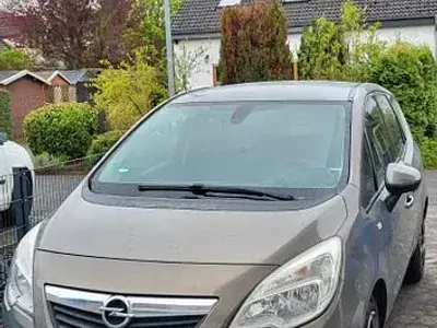 Gebraucht Opel Meriva Design Edition 120 PS (88 kW) 2011 Schwarz Van / Kleinbus