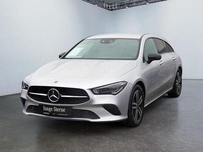 Gebraucht Mercedes CLA200 Shooting Brake Progressive 163 PS (119 kW) 2024 Silber Kombi
