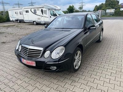 Mercedes E280