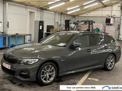 Gebraucht BMW 320e M Sport 163 PS (119 kW) 2022 Grau Limousine
