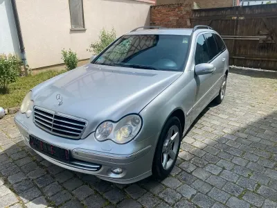 Gebraucht Mercedes C320 218 PS (160 kW) 2005 Silber Kombi
