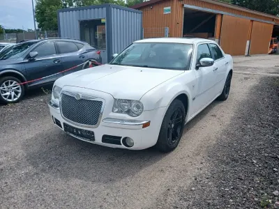 Gebraucht Chrysler 300C 249 PS (183 kW) 2004 Weiß Limousine