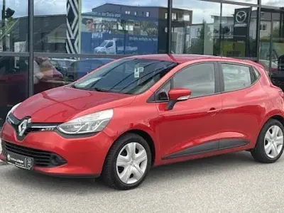 Gebraucht Renault Clio IV Dynamique 74 PS (54 kW) 2013 Rot Limousine
