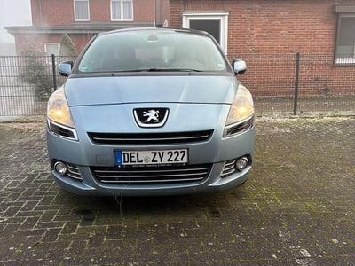 Blau Gebraucht 2009 Peugeot 5008 Business-Line Van / Kleinbus | 3.900 € (Teuer)