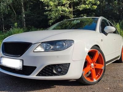 Second-hand Seat Exeo Style 120 CP (88 kW) 2009 Alb Berlinǎ