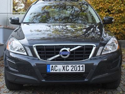 Gebraucht Volvo XC60 Momentum 163 PS (119 kW) 2011 Grau metallic SUV