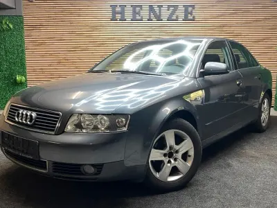 Gebraucht Audi A4 130 PS (95 kW) 2001 Silber Limousine