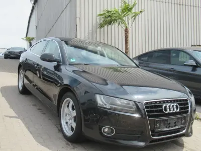 Gebraucht Audi A5 Sportback Sport 179 PS (131 kW) 2011 Schwarz Kleinwagen