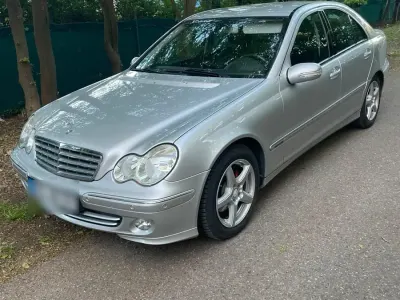 Gebraucht Mercedes 180 Elegance 143 PS (105 kW) 2004 Silber Limousine