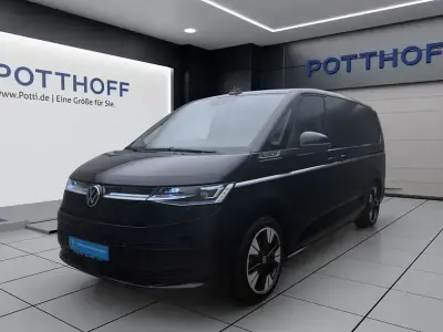 Gebraucht VW Multivan Style 245 PS (180 kW) 2024 Deep black perleffekt Van / Kleinbus