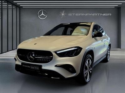 Gebraucht Mercedes GLA250 Progressive 163 PS (119 kW) 2025 Unilack polarweiß SUV