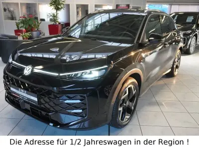 Nowe VW T-Roc Cabriolet R-line 150 KM (110 kW) 2026 Czarny SUV