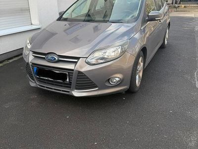 Gebraucht Ford Focus 116 PS (85 kW) 2014 Kombi