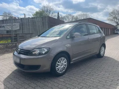 Gebraucht VW Golf Plus Cross 80 PS (58 kW) 2009 Gold Van / Kleinbus