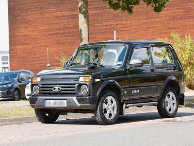 Lada Urban