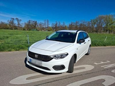 Gebraucht Fiat Tipo Lounge 120 PS (88 kW) 2018 Weiß Limousine