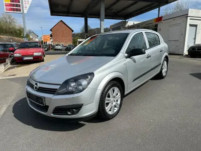 Gebraucht Opel Astra 125 PS (91 kW) 2004 Silber Limousine