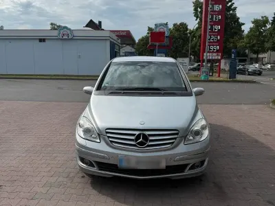 Gebraucht Mercedes B200 193 PS (141 kW) 2005 Silber Van / Kleinbus