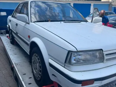 Gebraucht Nissan Bluebird 140 PS (102 kW) 1989 Weiß Limousine