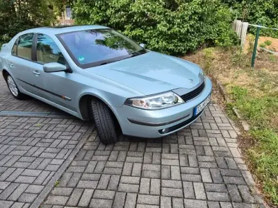Gebraucht Renault Laguna II Authentique 120 PS (88 kW) 2002 Silber Limousine