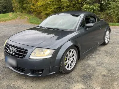 Używany Audi TT S-Line 224 KM (164 kW) 1999 Szary Coupe