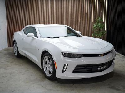 Second-hand Chevrolet Camaro 279 CP (205 kW) 2016 Alb Coupe