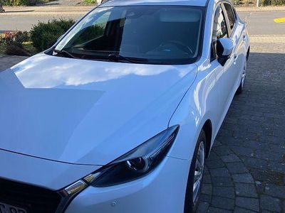 Gebraucht Mazda 3 Center-Line 120 PS (88 kW) 2018 Weiß Limousine