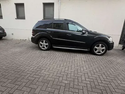 Gebraucht Mercedes ML320 224 PS (164 kW) 2006 SUV