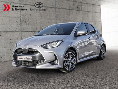 Silber Gebraucht 2025 Toyota Yaris Hybrid Style Limousine | 25.680 € (Fairer Preis)