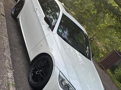 Gebraucht BMW 330 286 PS (210 kW) 2011 Weiß Coupé