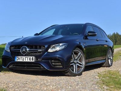 Mercedes E63 AMG
