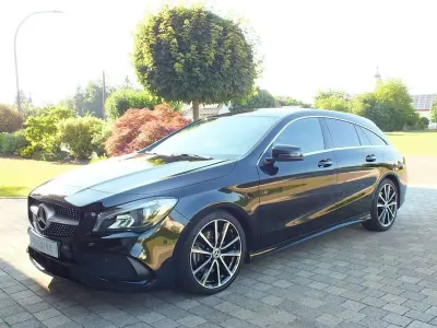 Gebraucht Mercedes CLA220 Shooting Brake AMG line 184 PS (135 kW) 2018 Kosmoschwarz Kombi