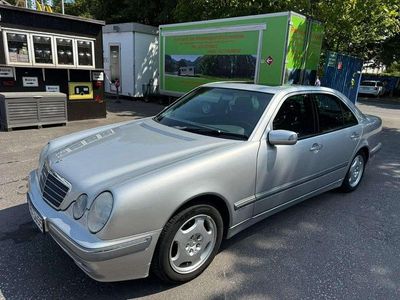 Mercedes E220