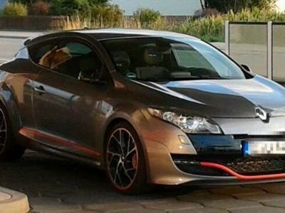 Gebraucht Renault Mégane III R.S. 300 PS (220 kW) 2010 Grau Coupé