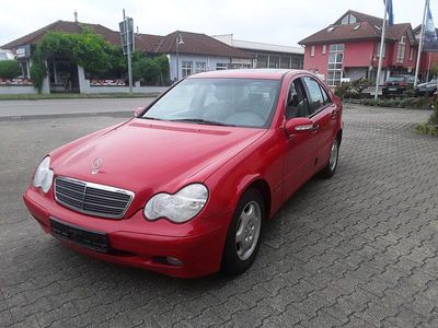 Mercedes C200