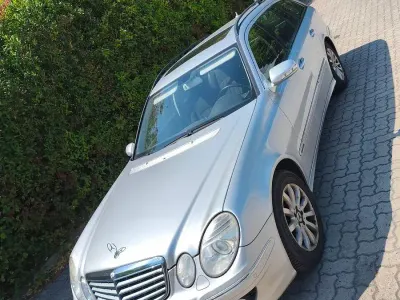 Gebraucht Mercedes 220 170 PS (125 kW) 2008 Silber Kombi