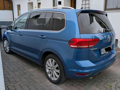 Gebraucht VW Touran Comfortline 150 PS (110 kW) 2018 Blau Van / Kleinbus