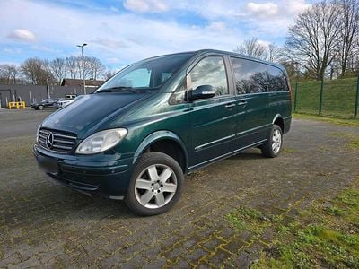 Usata Mercedes Viano 150 CV (110 kW) 2008 Verde Monovolume