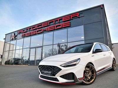 Serenity white perleffekt Gebraucht 2022 Hyundai i30 Limited Limousine | 38.890 €