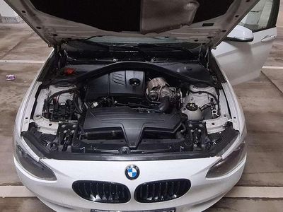 Gebraucht BMW 116 Sport Line 136 PS (100 kW) 2014 Weiß Kleinwagen