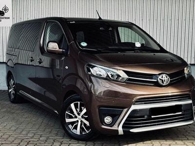 Gebraucht Toyota Proace Verso 177 PS (130 kW) 2017 Braun Kombi