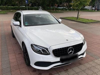 Gebraucht Mercedes E220 194 PS (142 kW) 2018 Weiß Kombi