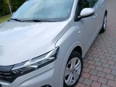 Gebraucht Dacia Sandero Comfort 101 PS (74 kW) 2022 Grau Limousine