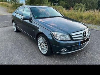 Mercedes 320