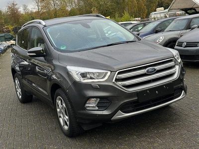 Gebraucht Ford Kuga Cool & Connect 150 PS (110 kW) 2019 Grau SUV
