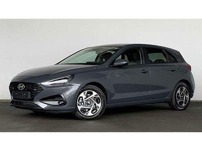 Neu Hyundai i30 101 PS (74 kW) 2025 Grau Kleinwagen