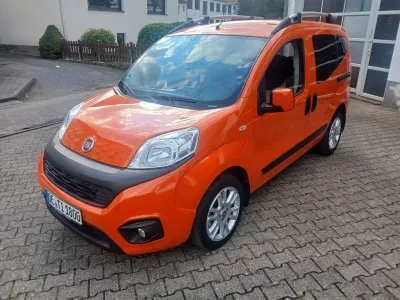Gebraucht Fiat Qubo Lounge 95 PS (69 kW) 2019 Orange Van / Kleinbus