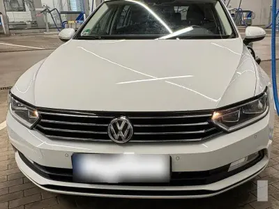Gebraucht VW Passat 120 PS (88 kW) 2019 Weiß Kombi