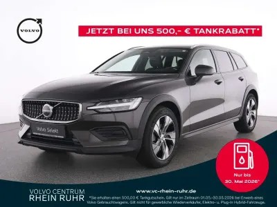 Używany Volvo V60 CC Plus 197 KM (144 kW) 2024 Szary Kombi